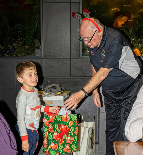 20221124_0004_ChristmasParty.jpg